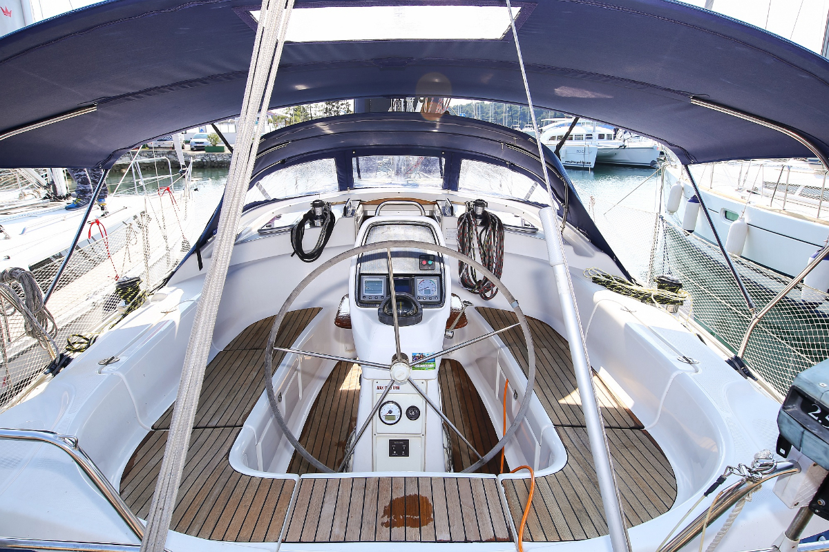 Photo #4 - Bavaria 39 Cruiser (Linda) en Pula - 27537