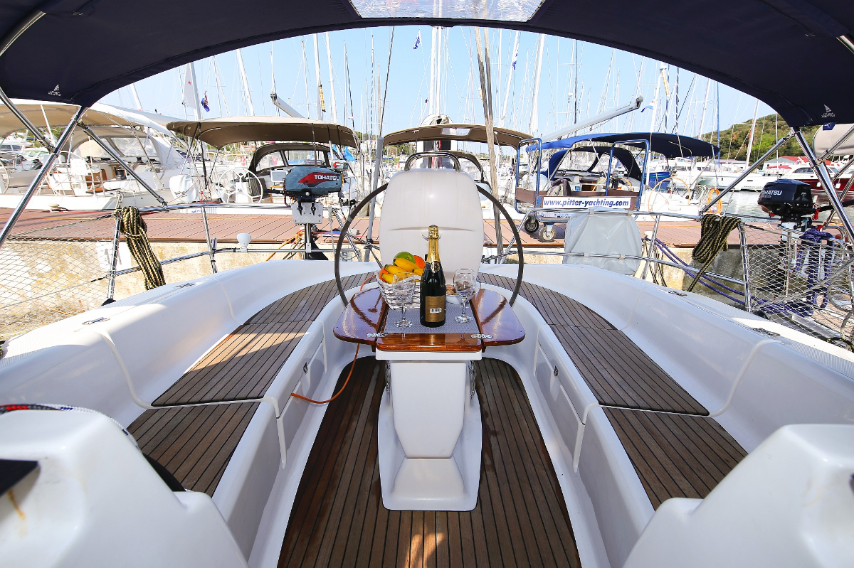 Photo #7 - Bavaria 39 Cruiser (Linda) en Pula - 27537