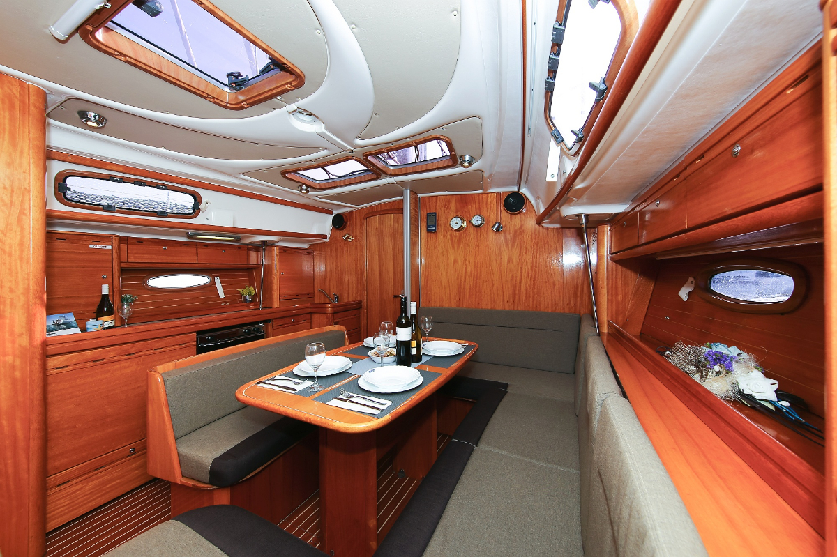 Photo #15 - Bavaria 39 Cruiser (Linda) en Pula - 27537