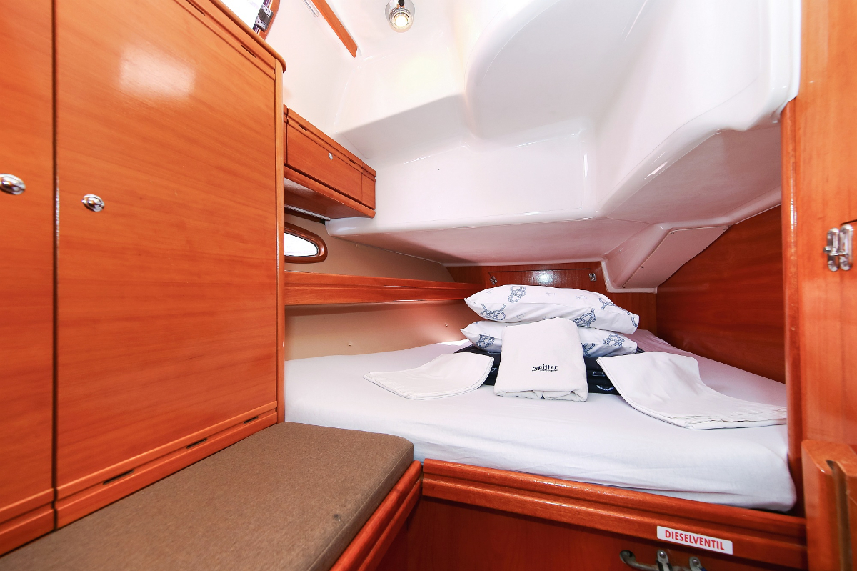Photo #29 - Bavaria 39 Cruiser (Linda) en Pula - 27537