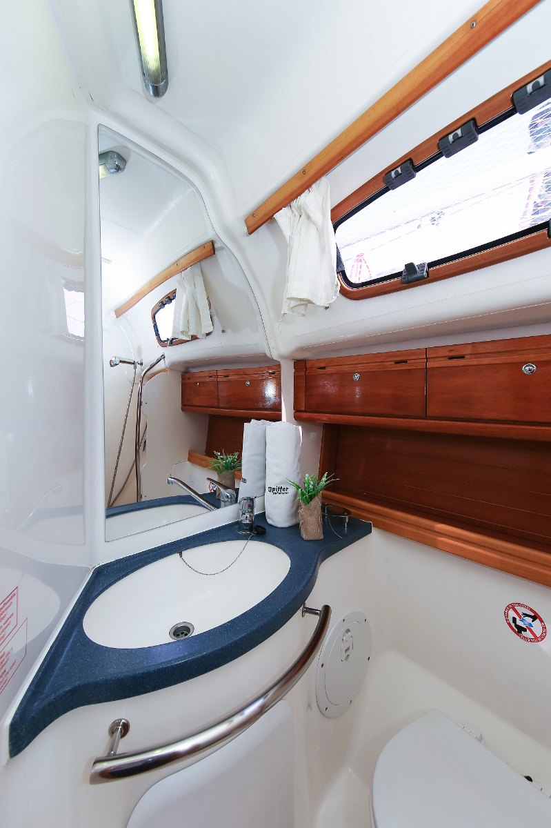 Photo #36 - Bavaria 39 Cruiser (Linda) en Pula - 27537