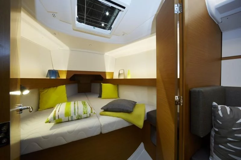 Sun Odyssey 349 (LARK)  - 7