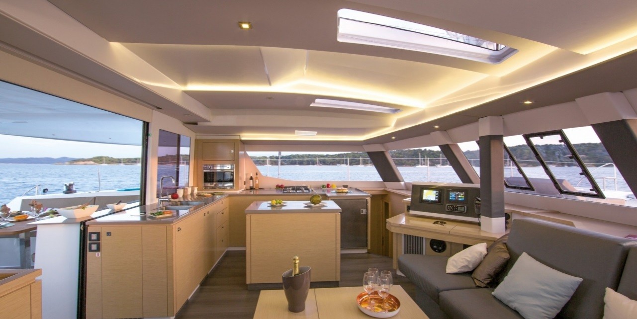 Photo #4 - Fountaine Pajot Saba 50 - 6 + 1 cab. (Sunset) in Trogir - 27582