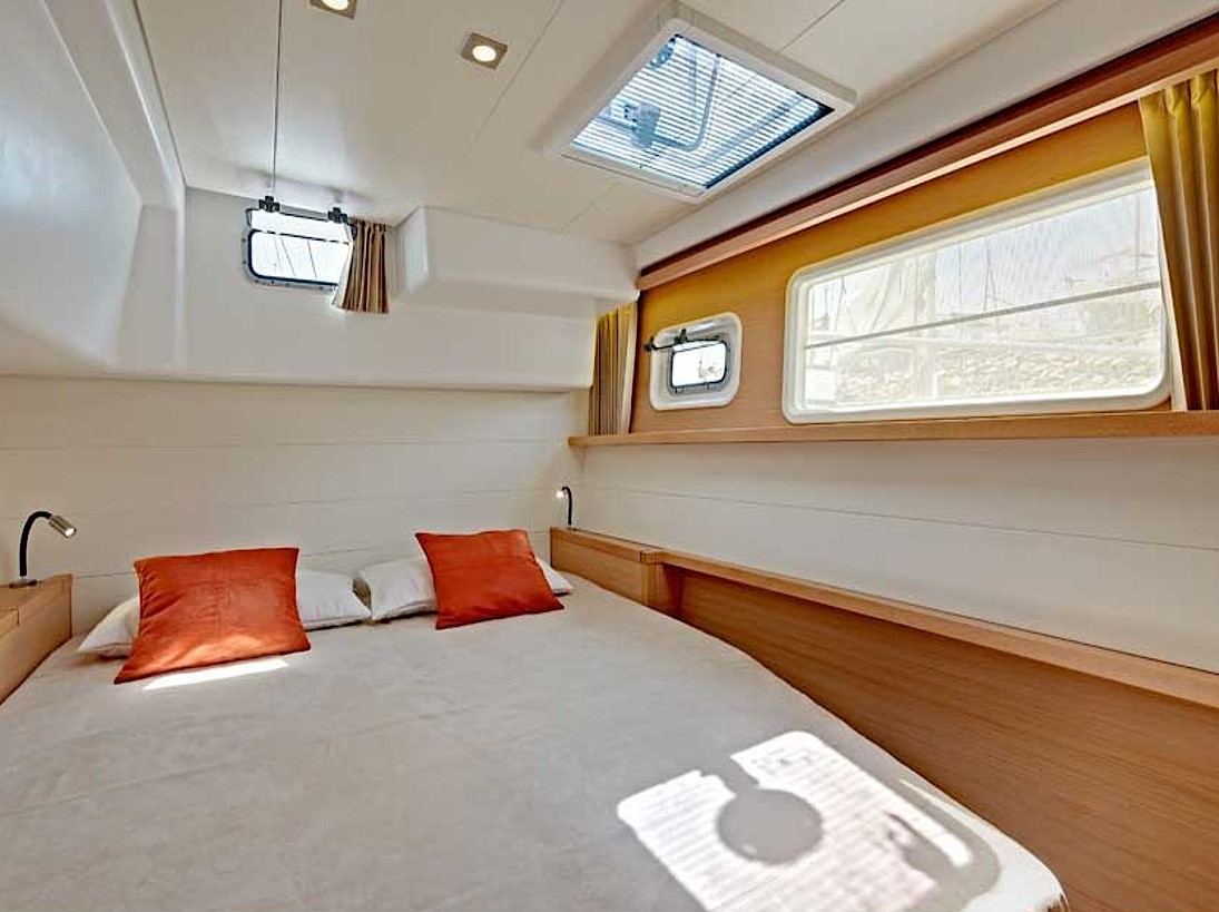 Photo #10 - Lagoon 450 F - 4 + 2 cab. (CARIAMA) en Trogir - 27583
