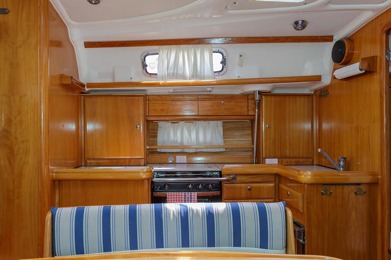 Photo #7 - Bavaria 42 Cruiser (Lady Clam) in Split - 27596