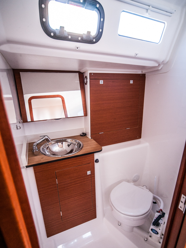 Photo #20 - Dufour 350 GL (Ronja) in Primosten - 27642