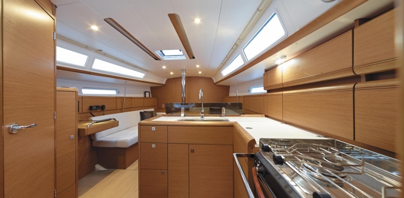 Photo #5 - Sun Odyssey 389 (PARROT) in Athens - 27649