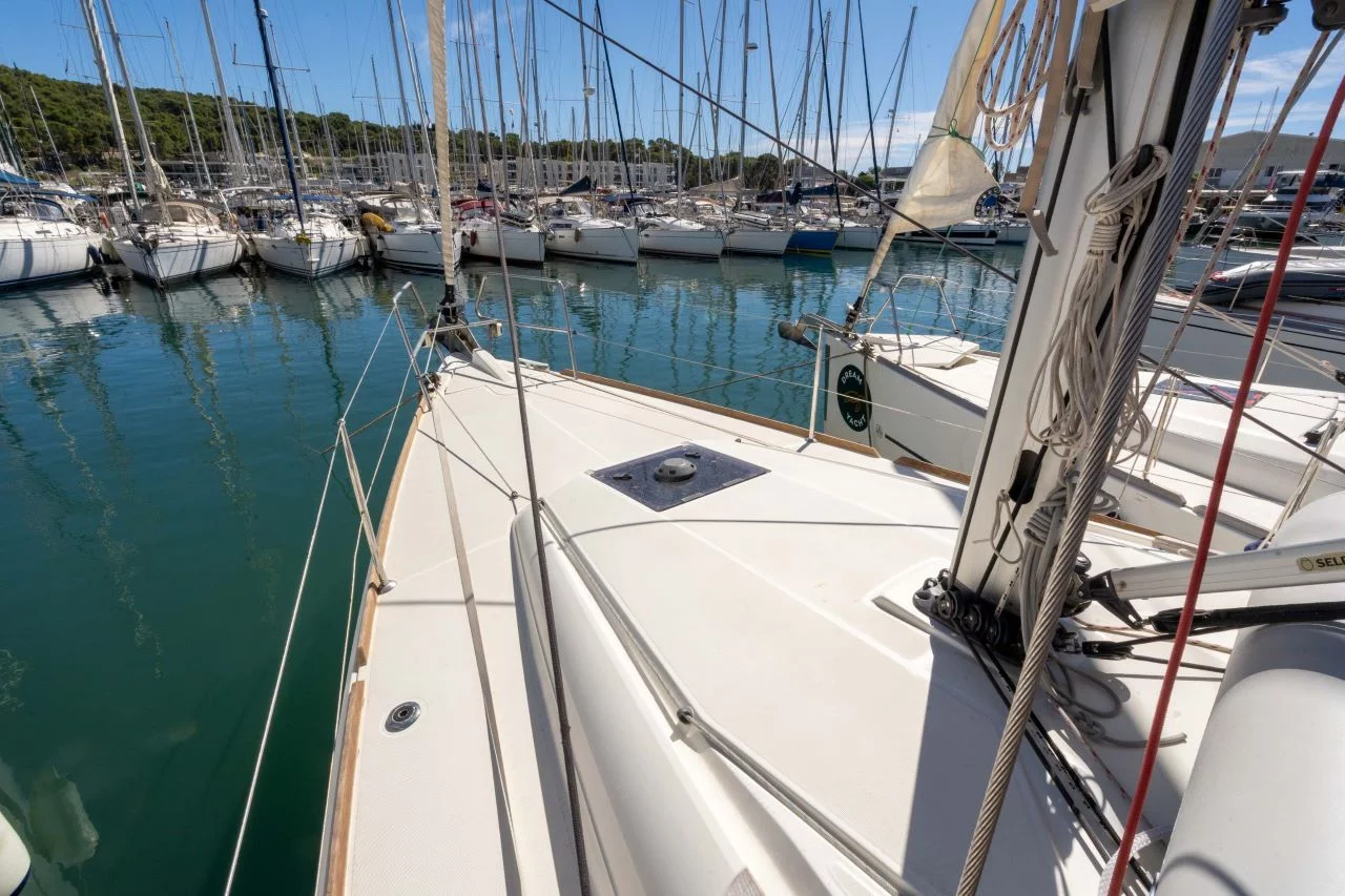 Sun Odyssey 389 (PEWEE)  - 3