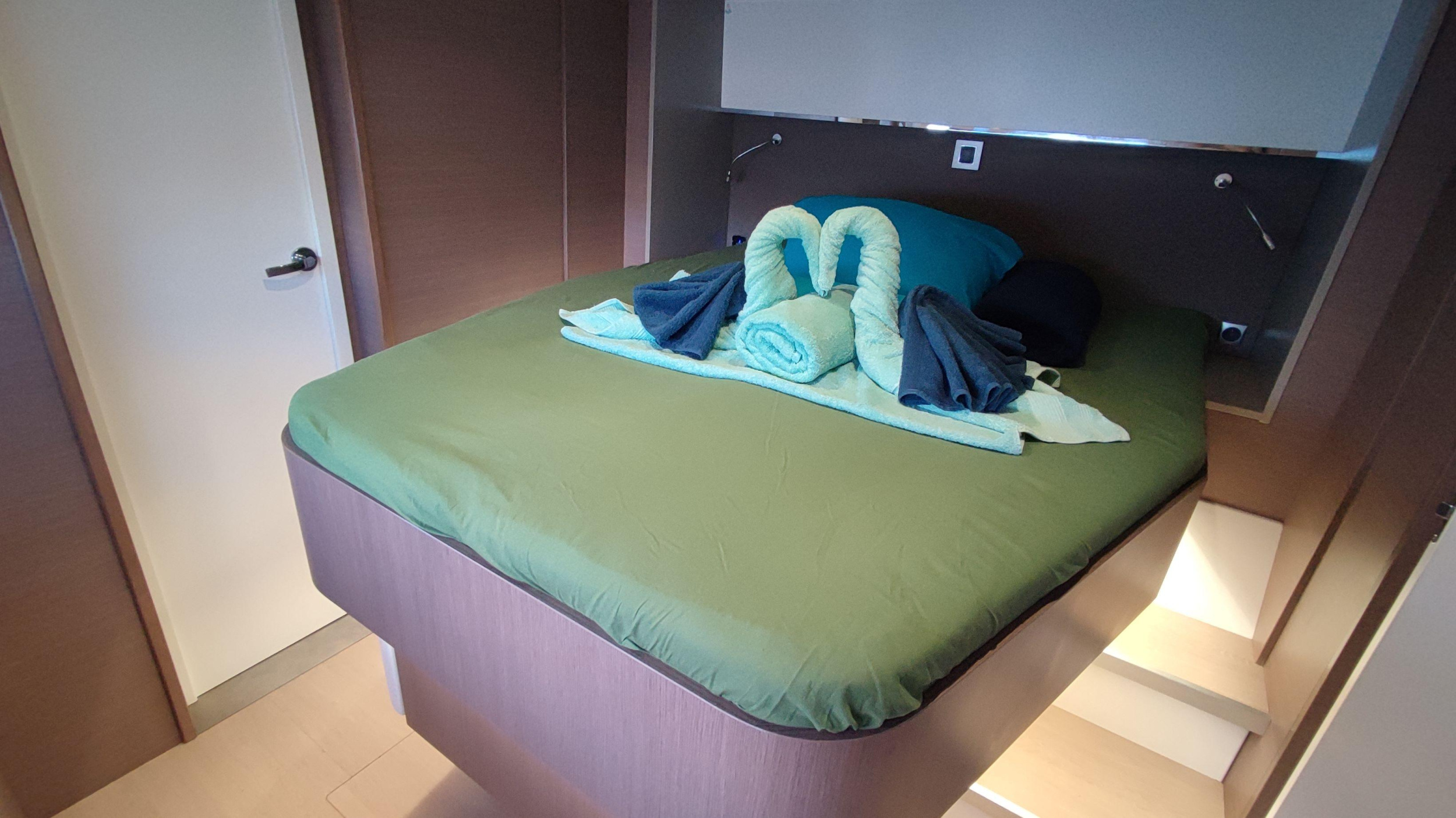 Photo #11 - Bali 5.4 - 6 + 2 cab. (SAPHIR) in Le Marin - 27664