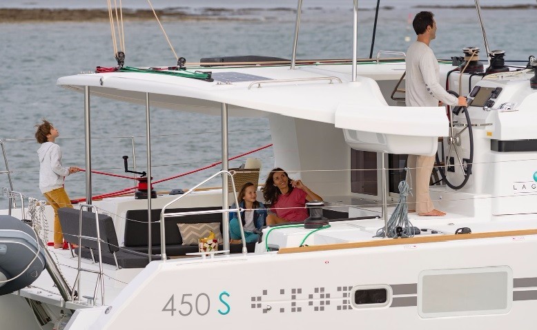 Photo #6 - Lagoon 450 S - 4 + 2 cab. (FULMAR) in Trogir - 27690