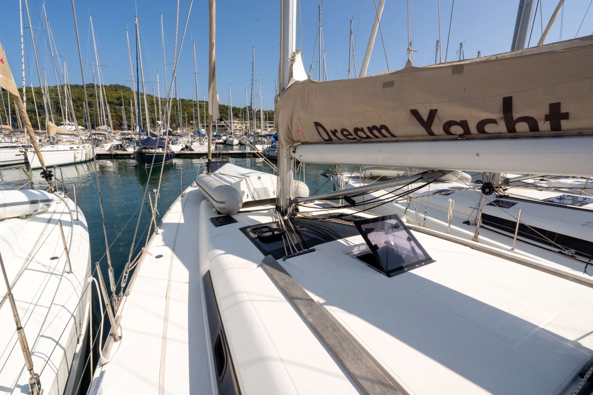 Photo #6 - Dufour 460 GL - 5 cab. (DOTTEREL) in Port Pin Rolland - 27691