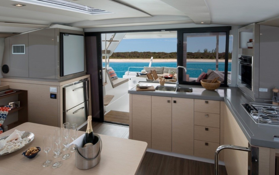 Photo #4 - Fountaine Pajot Lucia 40 - 3 cab. (PROMUS) in Palma - 27704