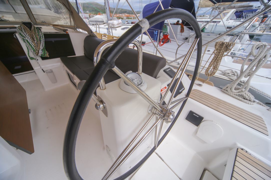 Photo #6 - Dufour 460 GL (ZANAFI) in Trogir - 27716