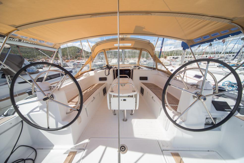 Photo #8 - Sun Odyssey 479 - 4 cab. (IRAKLIA) in Trogir - 27722