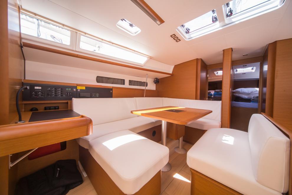 Photo #10 - Sun Odyssey 479 - 4 cab. (IRAKLIA) in Trogir - 27722