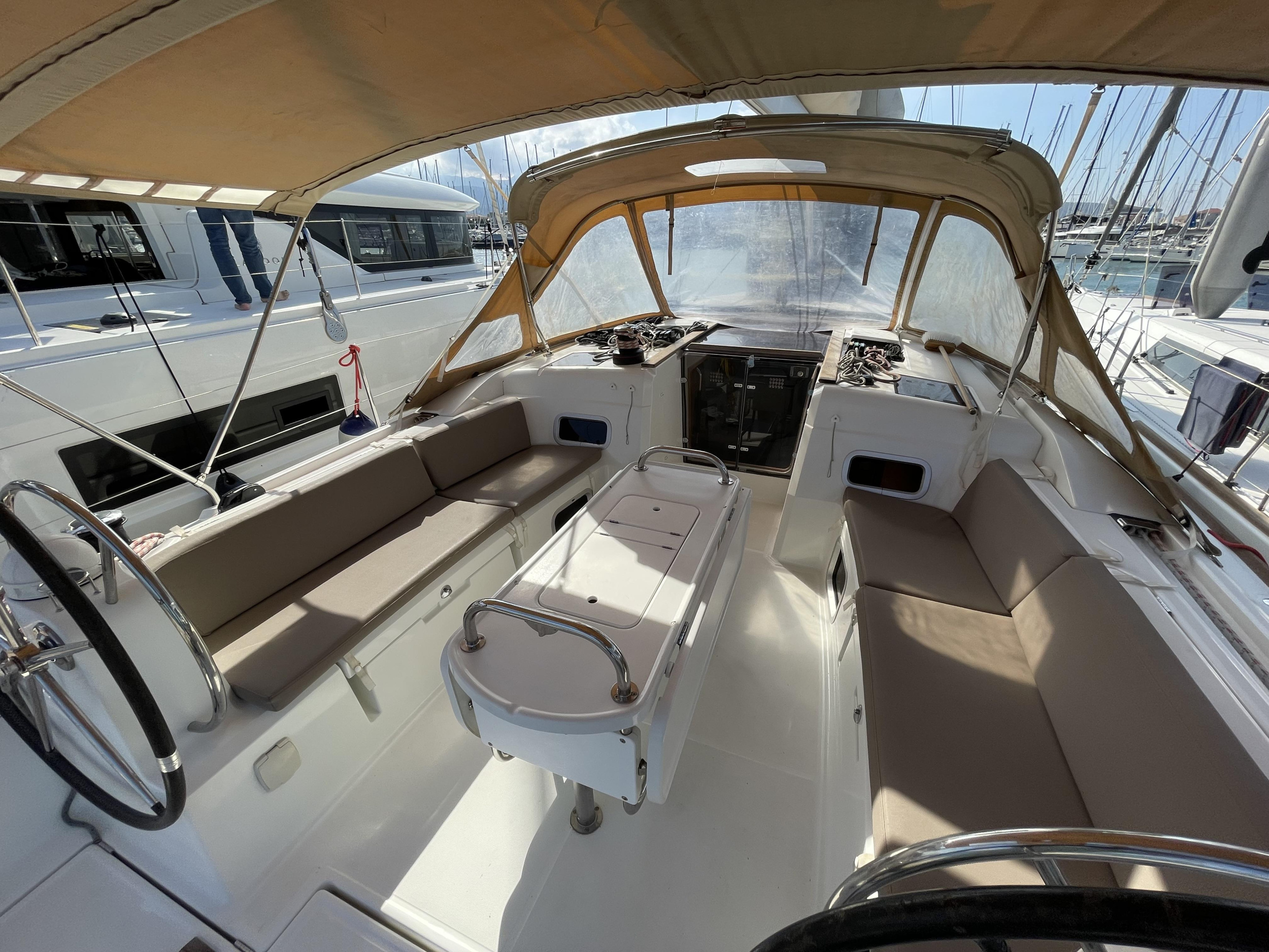 Photo #4 - Sun Odyssey 479 - 4 cab. (KIMOLOS) in Lefkada - 27723