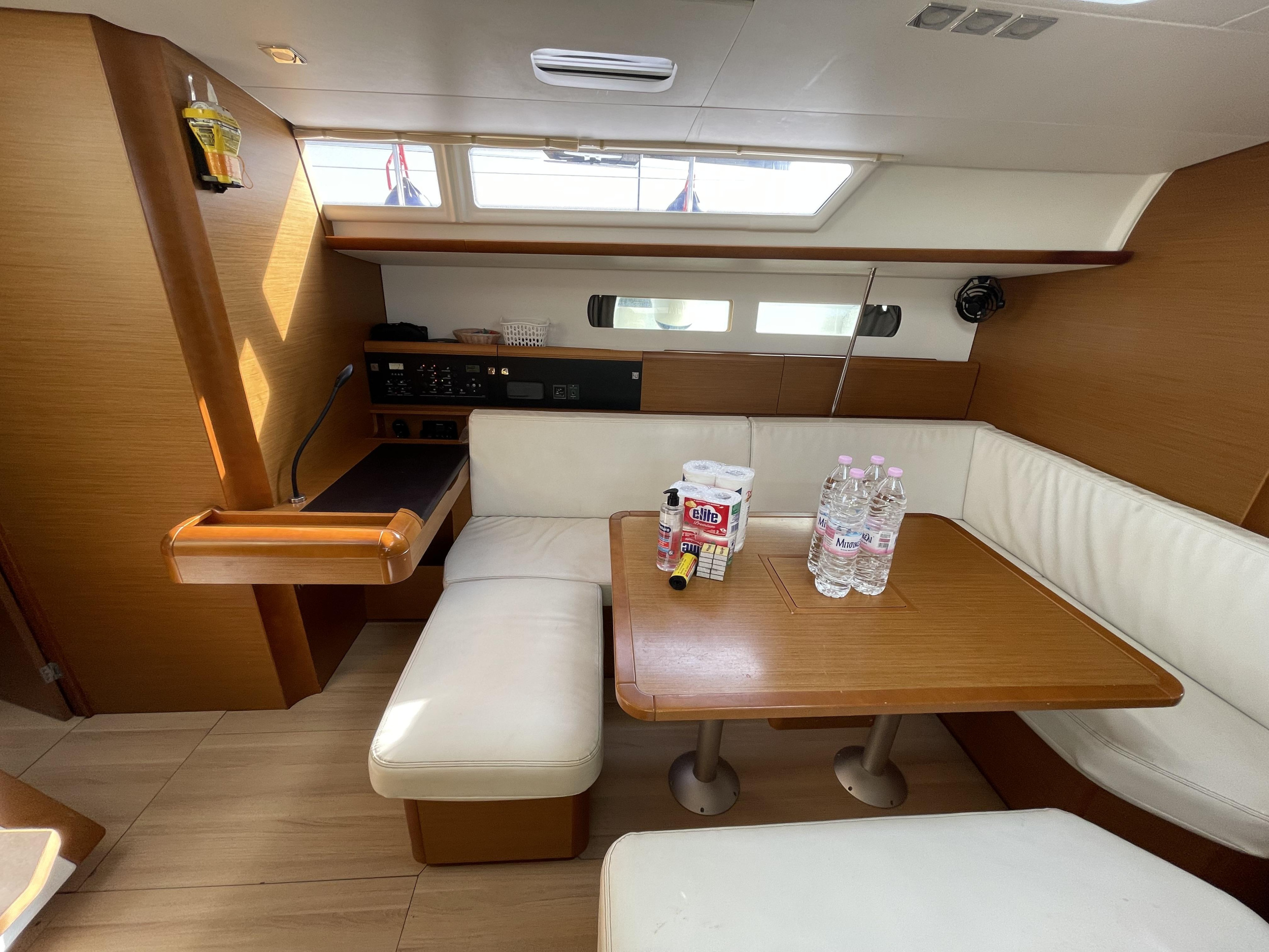 Photo #9 - Sun Odyssey 479 - 4 cab. (KIMOLOS) in Lefkada - 27723