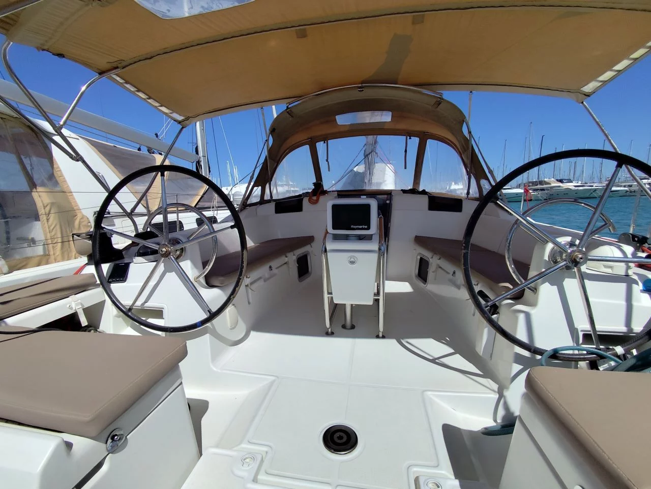 Sun Odyssey 449 (PSARA)  - 7