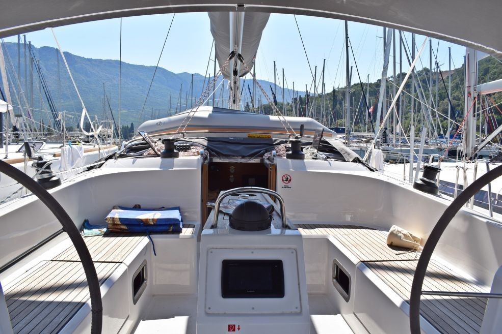 Photo #5 - Bavaria Cruiser 46 - 4 cab. (ARMSTRONG) in Sibenik - 27770