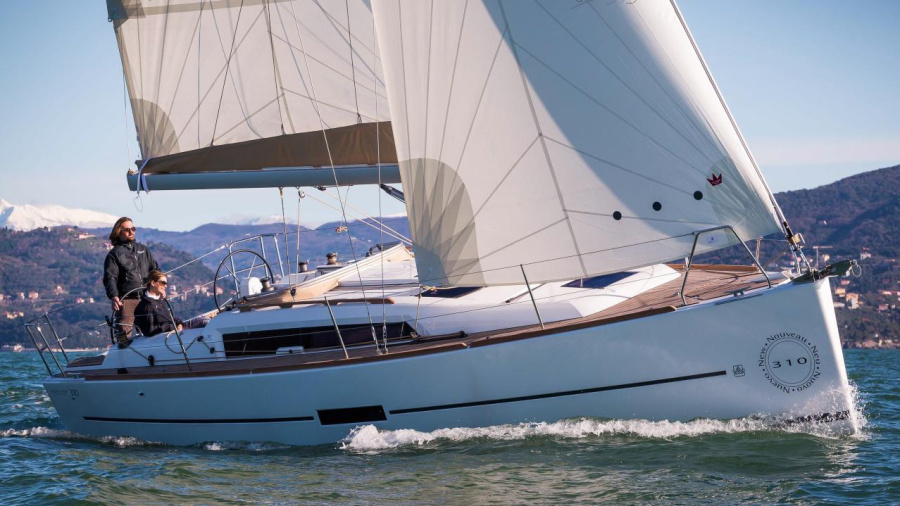 Photo #5 - Dufour 310 GL (PAMACK II) in La Trinite sur Mer - 27782