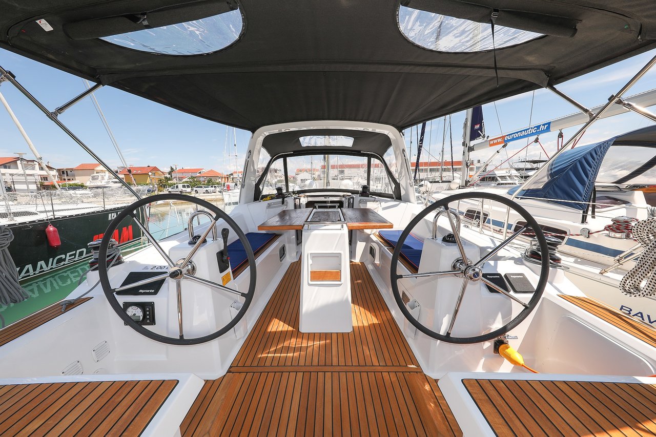Photo #5 - Oceanis 35.1 (Aris) in Biograd - 28090