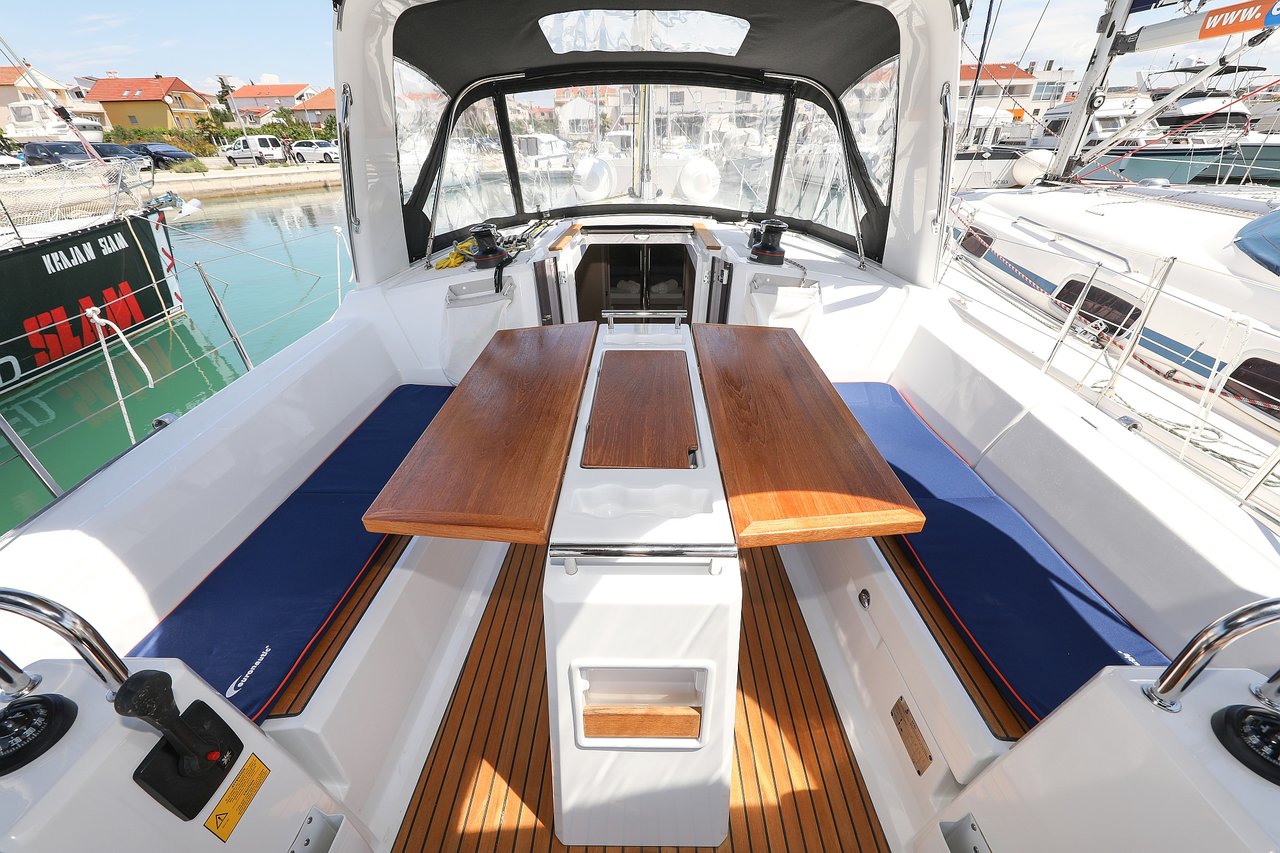 Photo #6 - Oceanis 35.1 (Aris) in Biograd - 28090