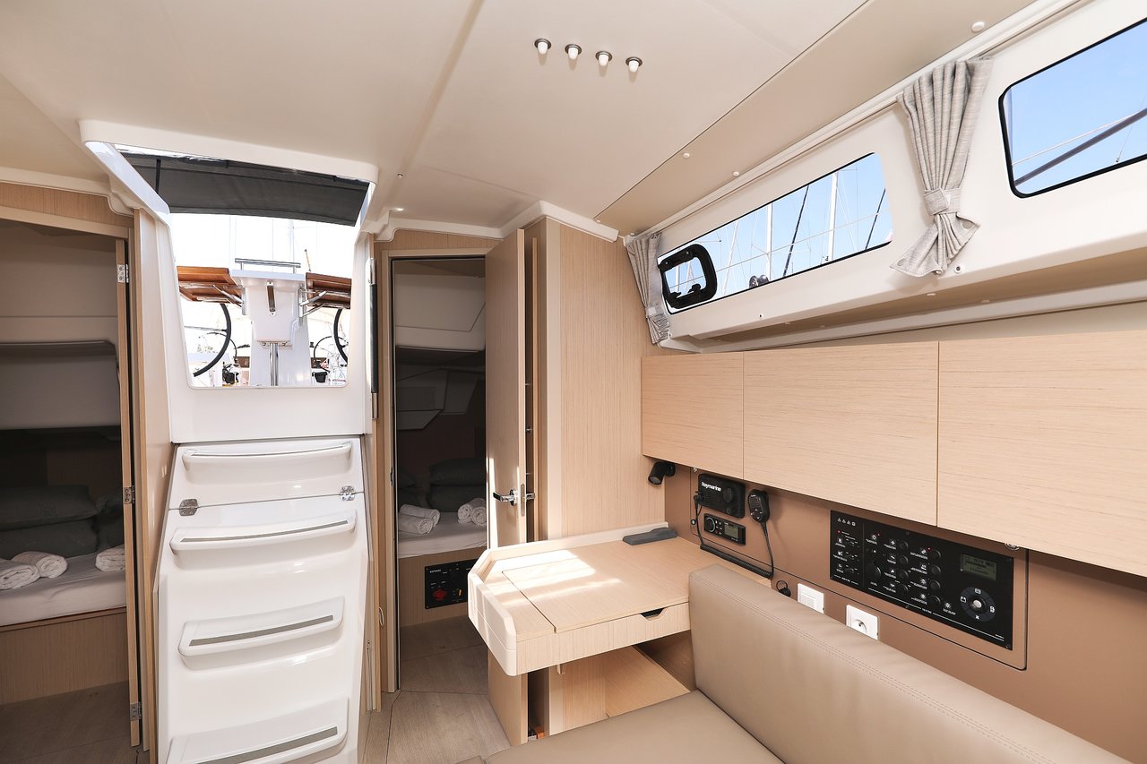 Photo #14 - Oceanis 35.1 (Aris) in Biograd - 28090