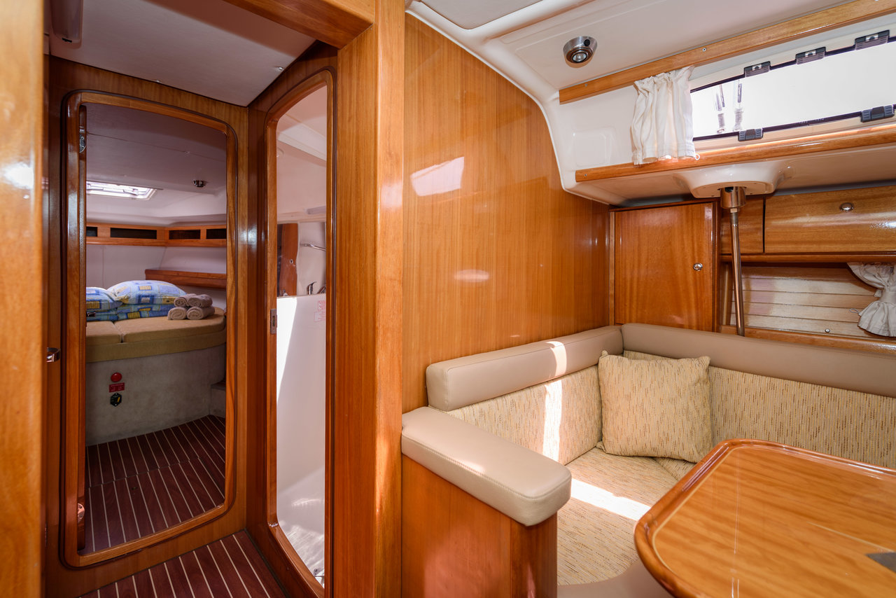 Photo #5 - Bavaria 46 Cruiser (Galera) in Trogir - 28094
