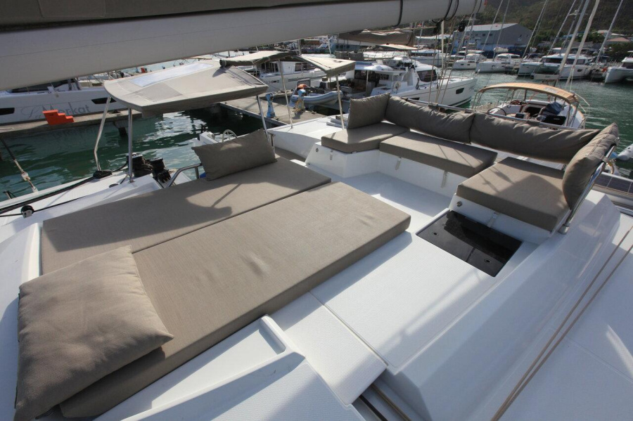 Photo #5 - Fountaine Pajot Saona 47 Quintet - 5 + 1 cab. (Fun Shway) in Road Town - 28105