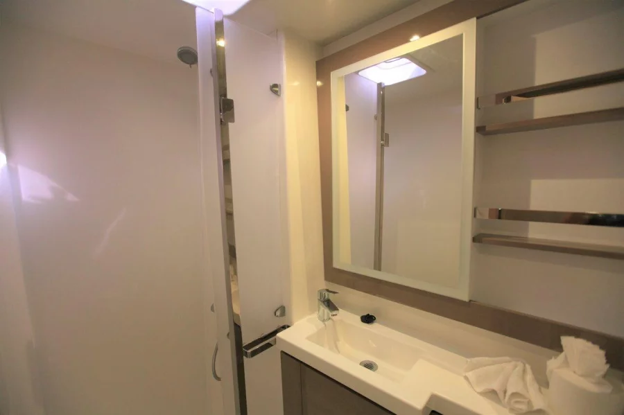 Fountaine Pajot Saona 47 Quintet - 5 + 1 cab. (Fun Shway)  - 17