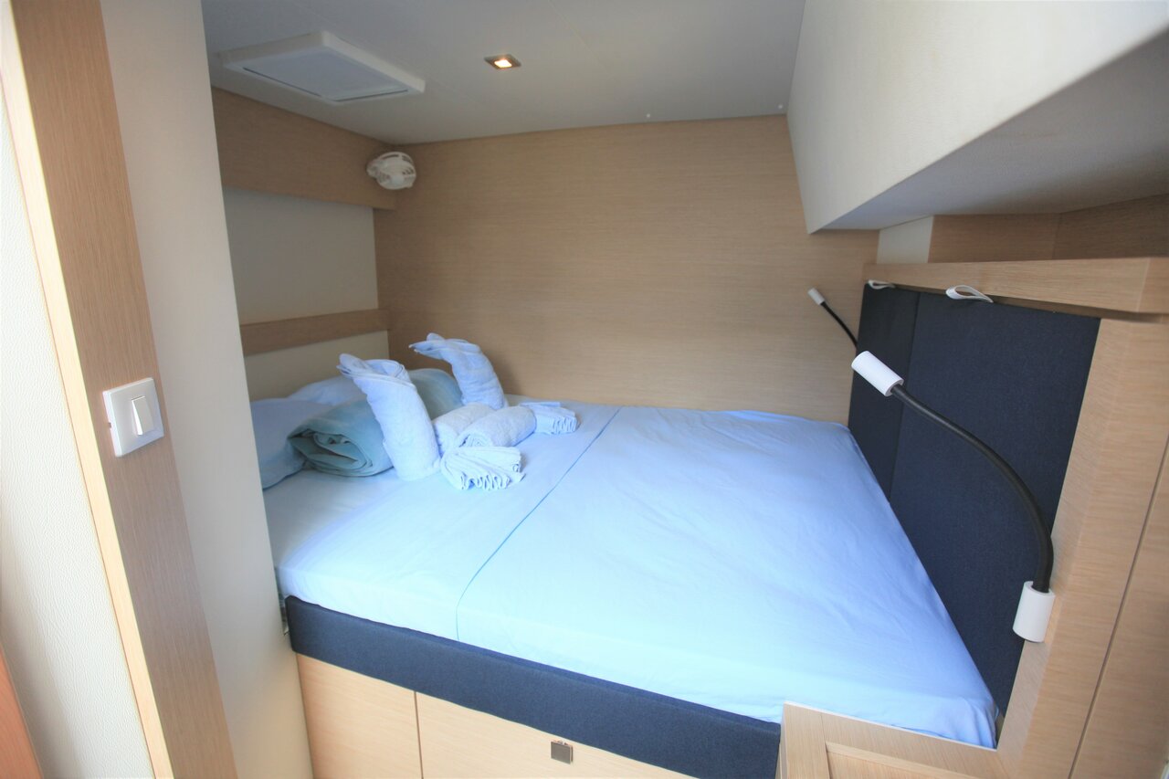 Photo #21 - Fountaine Pajot Saona 47 Quintet - 5 + 1 cab. (Three Sheets) in Road Town - 28106