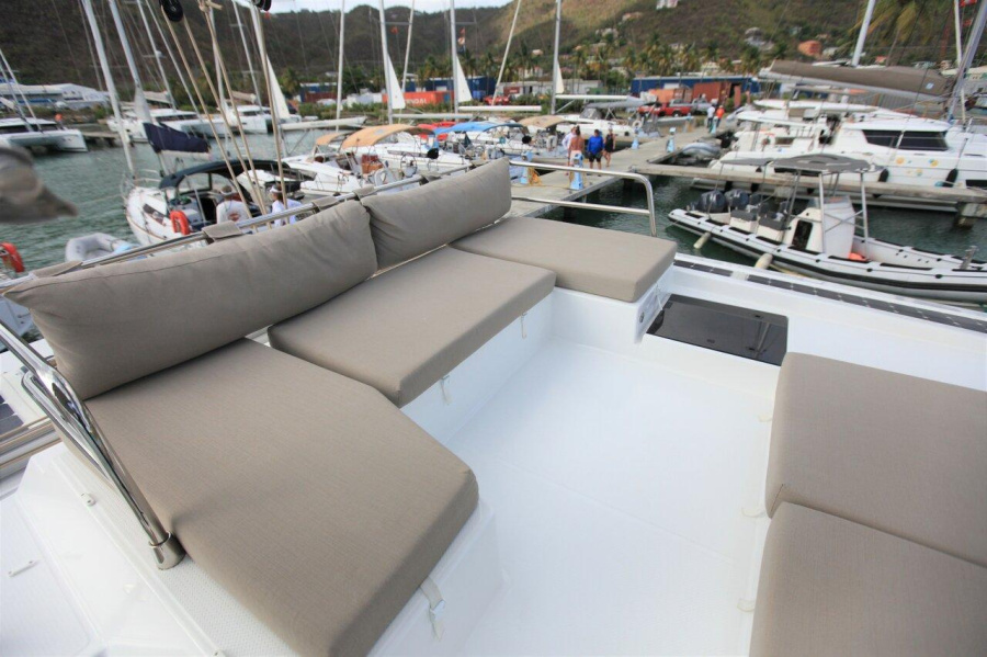 Photo #5 - Fountaine Pajot Saona 47 - 5 cab. (Long Story) in Road Town - 28107