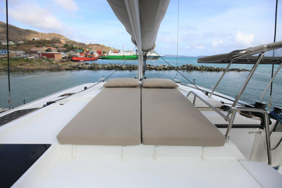 Photo #7 - Fountaine Pajot Saona 47 - 5 cab. (Long Story) in Road Town - 28107