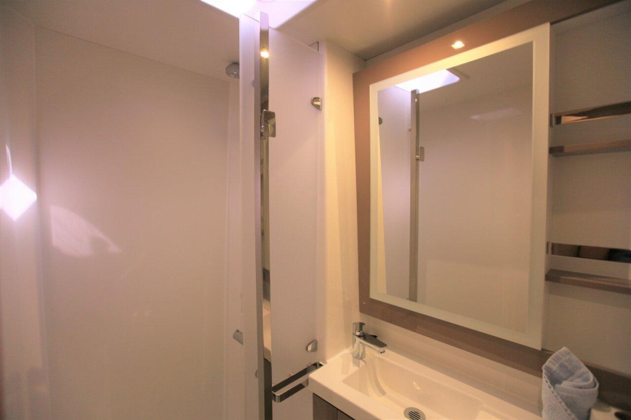 Photo #26 - Fountaine Pajot Saona 47 - 5 cab. (Long Story) in Road Town - 28107