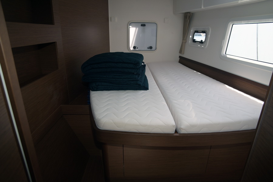 Photo #11 - Lagoon 42 - 4 + 2 cab. (DREMMWEL) in Trogir - 28163