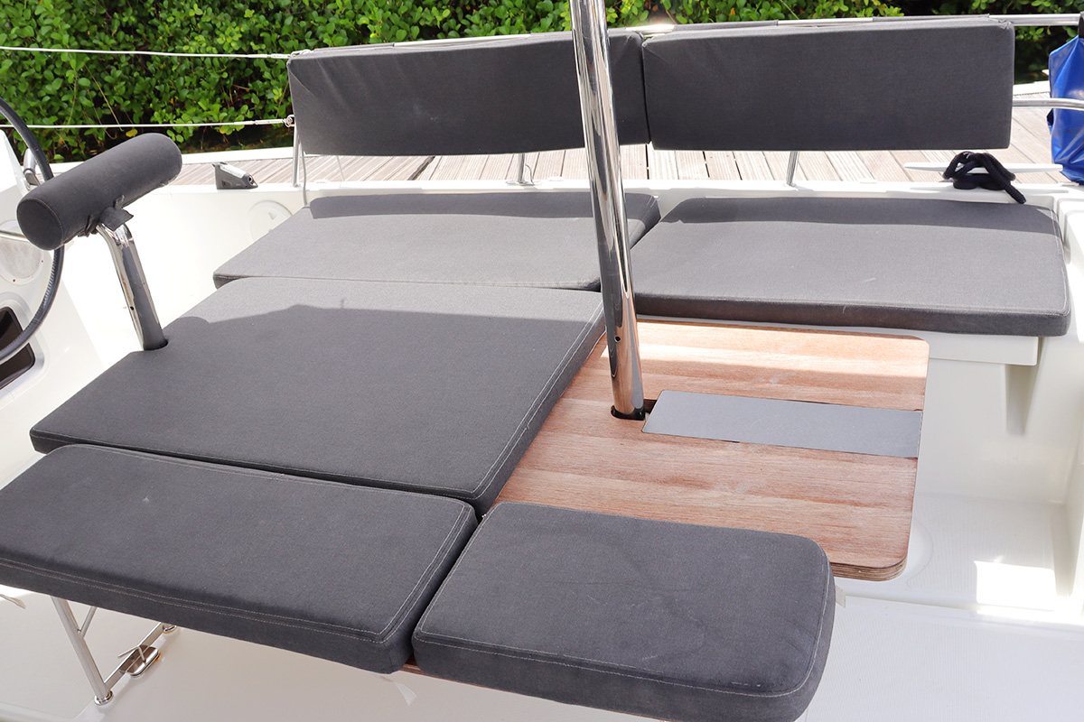 Photo #8 - Sun Loft 47 - 6 + 1 cab. (Linnea) in Nanny Cay - 28206