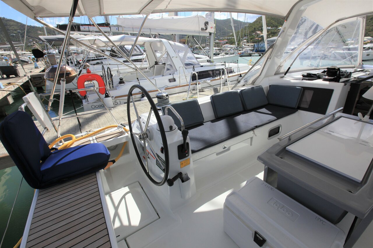 Photo #8 - Oceanis 48 - 4 cab. (J Dog) en Road Town - 28209