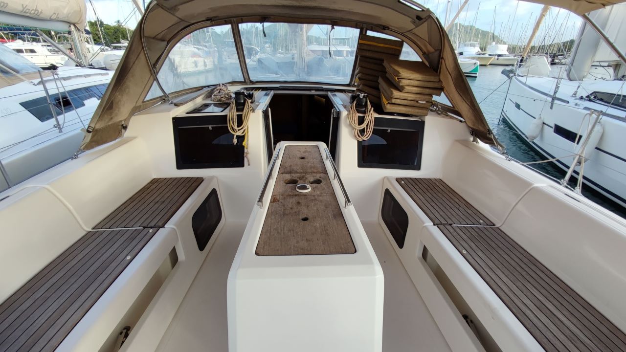 Photo #6 - Dufour 412 GL (BEQUIA) in Le Marin - 28231