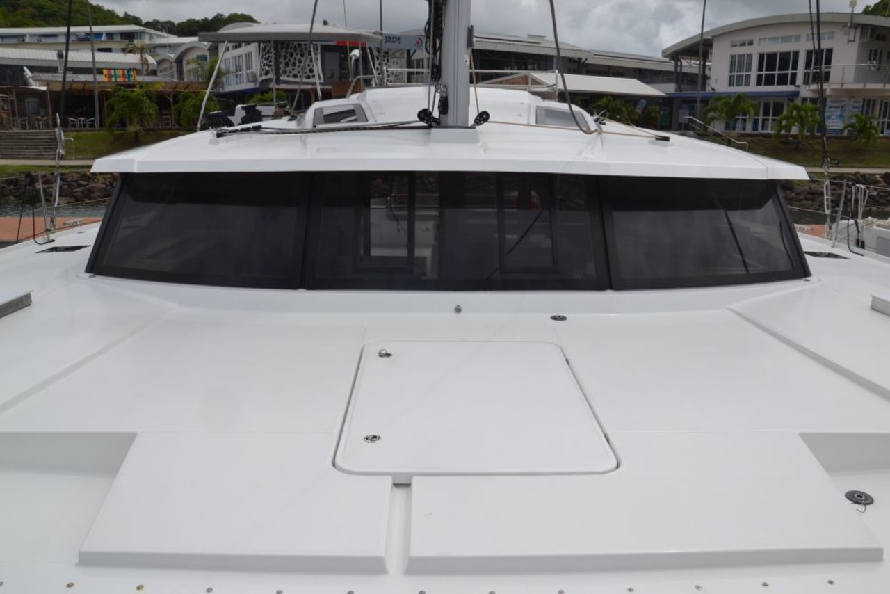 Photo #8 - Fountaine Pajot Saona 47 Quintet - 5 + 1 cab. (PENFRET) en Anse Marcel - 28246