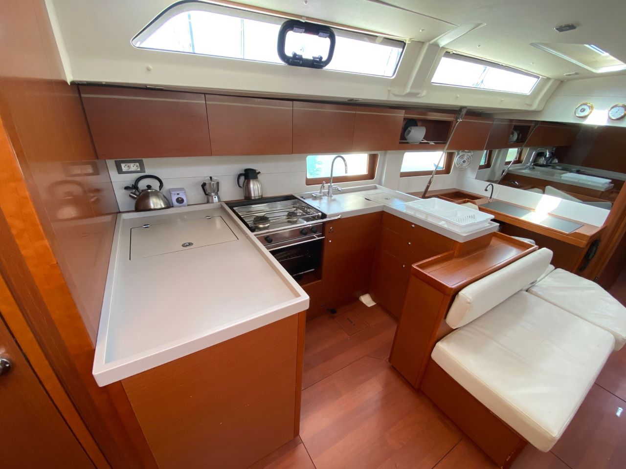Photo #7 - Oceanis 51.1 - 5 + 1 cab. (KLIMT) in Le Marin - 28256