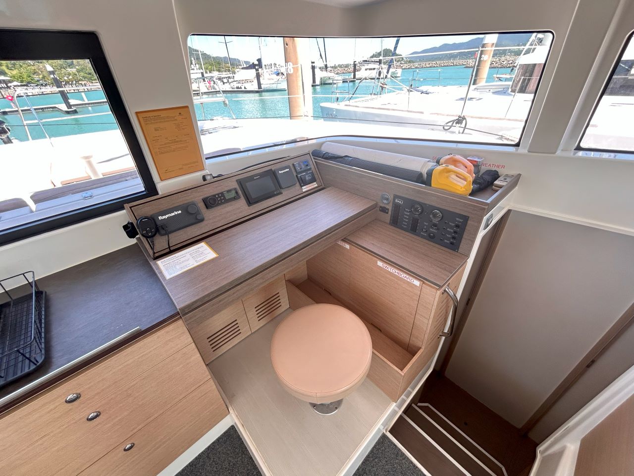 Photo #7 - Bali 4.3 (SINATRA) in Airlie Beach - 28307