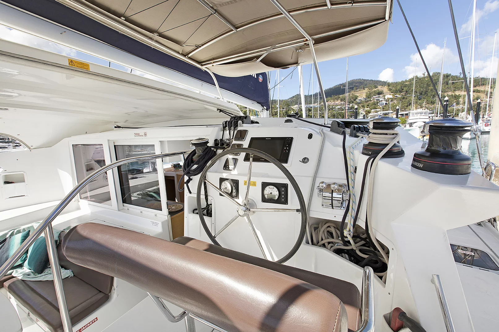 Lagoon 421 (TRAVIATA 1)  - 3