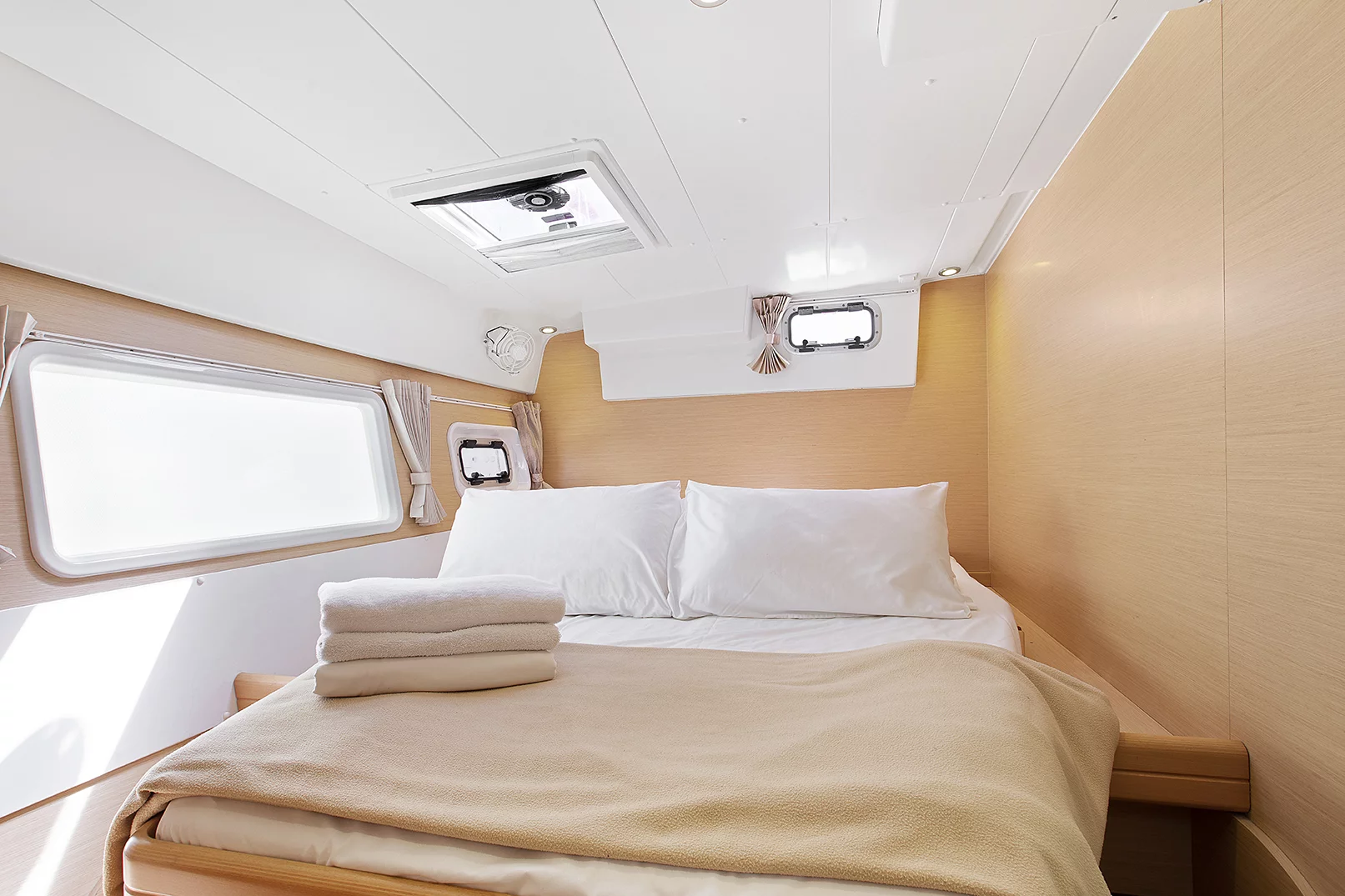 Lagoon 421 (TRAVIATA 1)  - 9