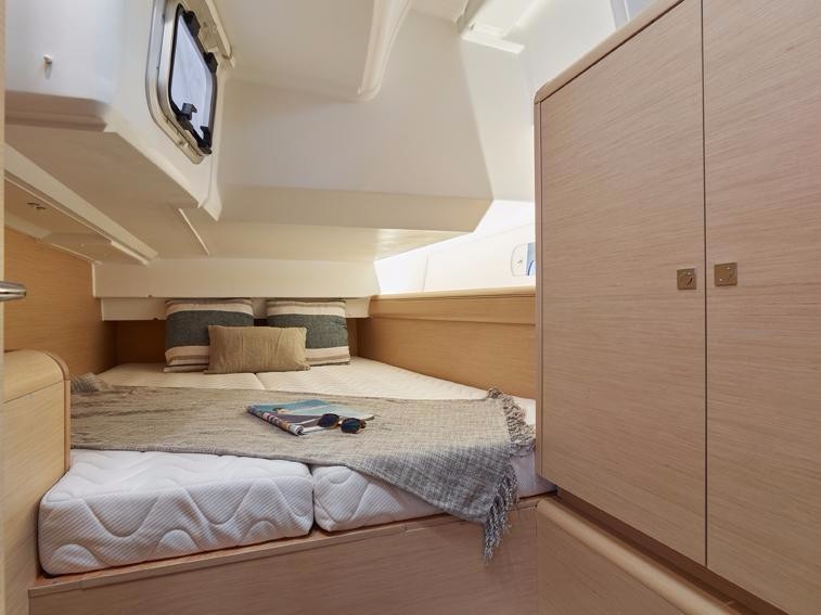 Photo #7 - Sun Odyssey 449 (ZIBAL) in St. Thomas - 28362
