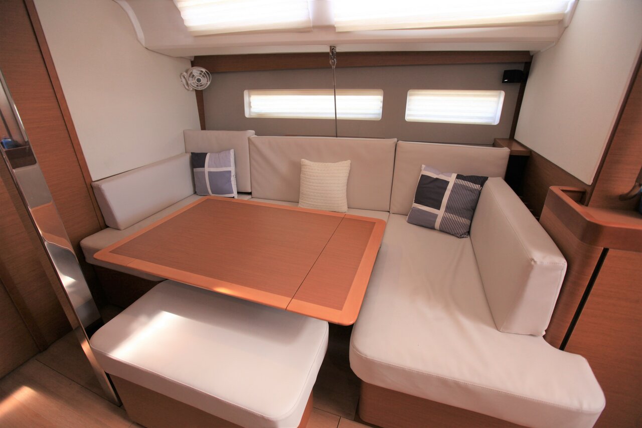Photo #13 - Sun Odyssey 440 - 2 cab. (Andiamo) en Road Town - 28456