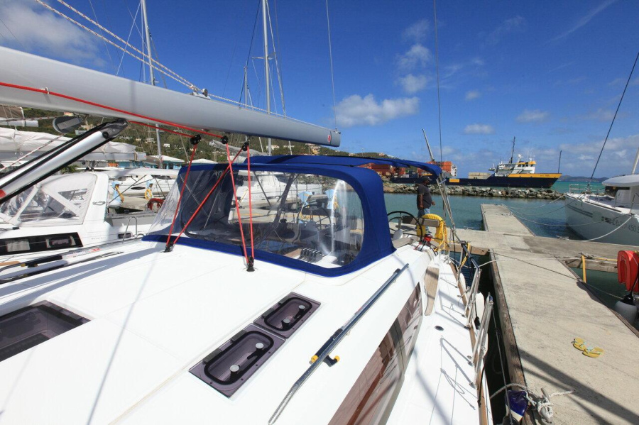 Photo #4 - Sun Odyssey 44 DS - 2 cab. (Good Decision) in Road Town - 28457