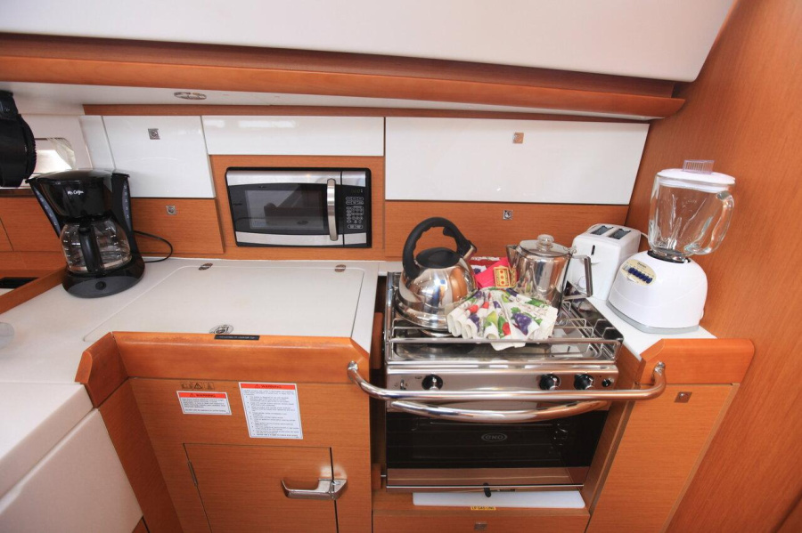 Photo #14 - Sun Odyssey 44 DS - 2 cab. (Good Decision) in Road Town - 28457