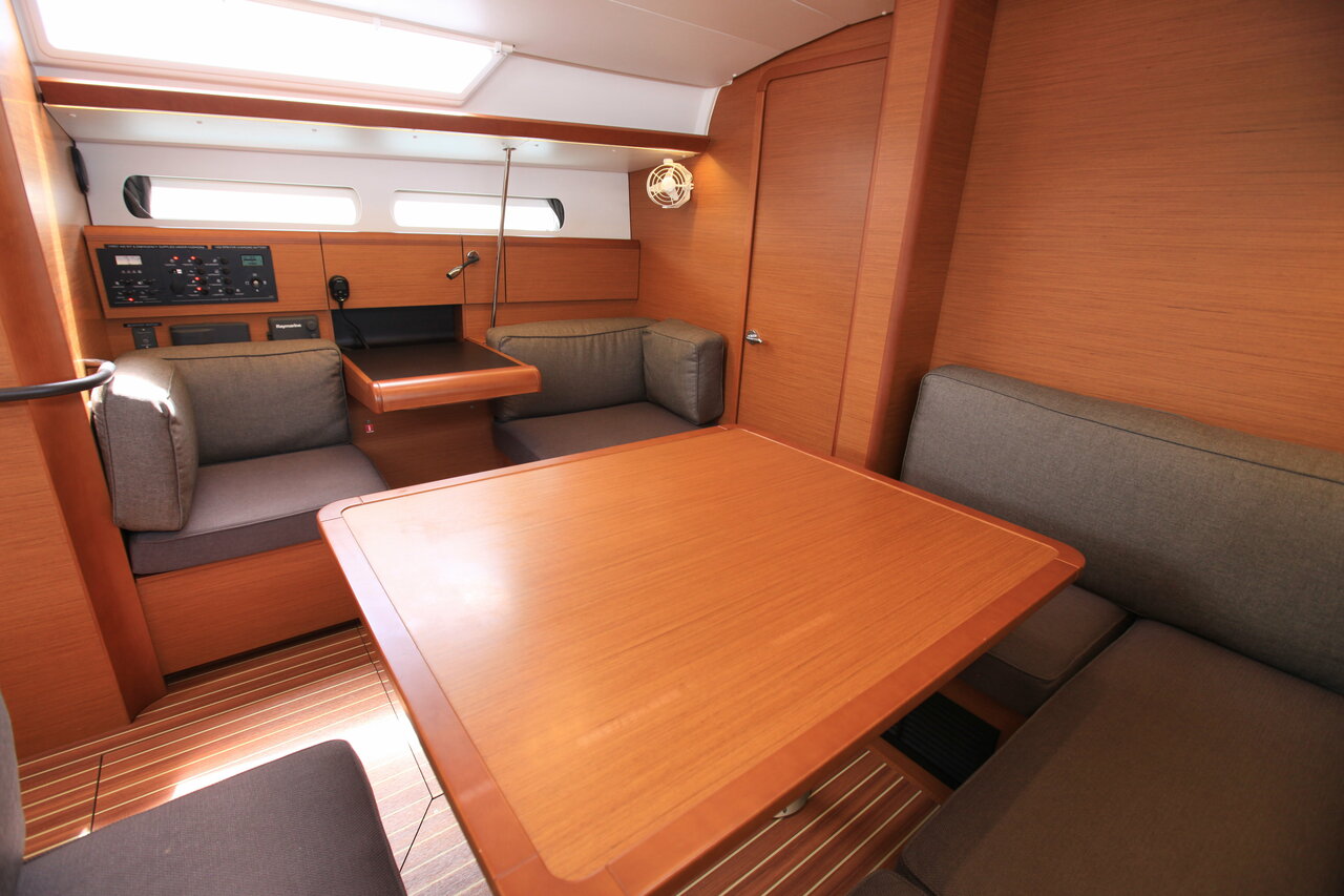 Photo #11 - Sun Odyssey 419 - 3 cab. (Indian Chief) en Road Town - 28462