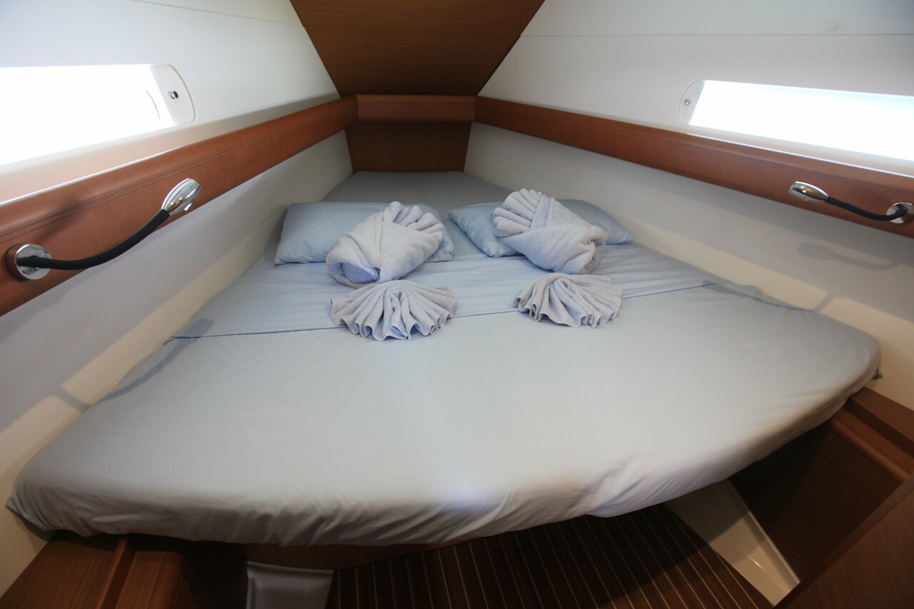 Photo #16 - Sun Odyssey 419 - 3 cab. (Indian Chief) en Road Town - 28462