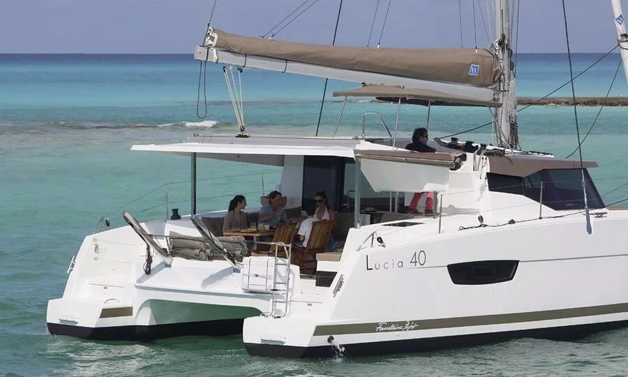 Fountaine Pajot Lucia 40 (ENTANGLEMENT)  - 2